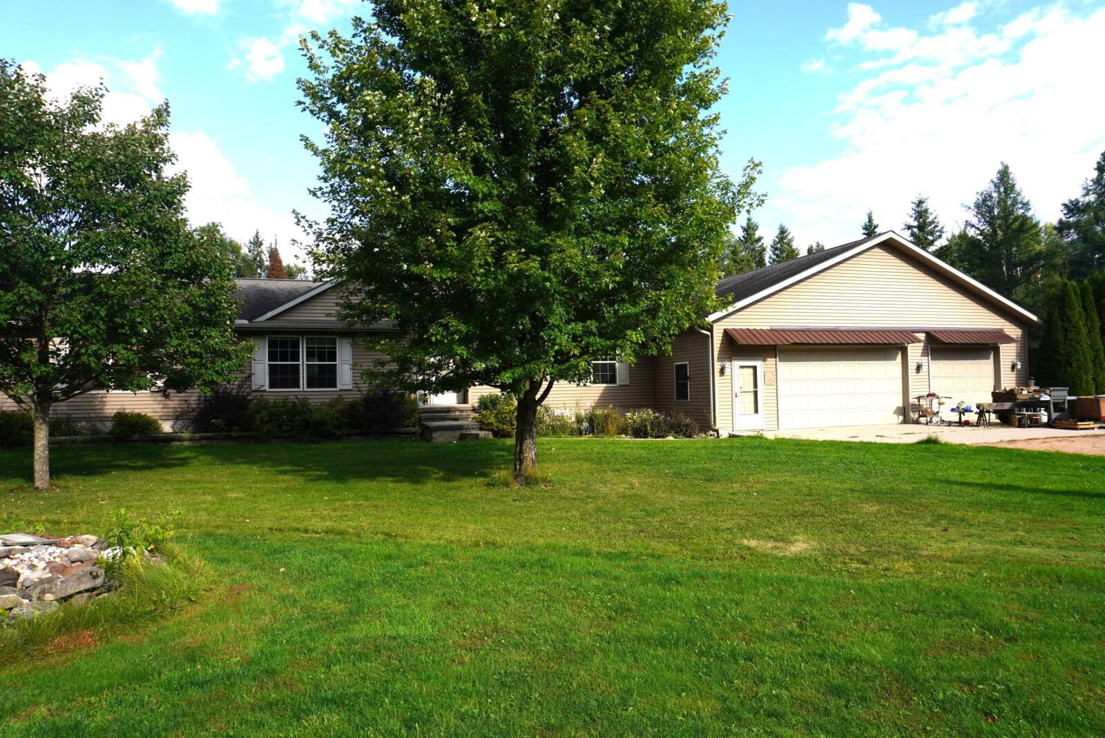 Property Photo:  N6199 Rangeline Rd  WI 54424 