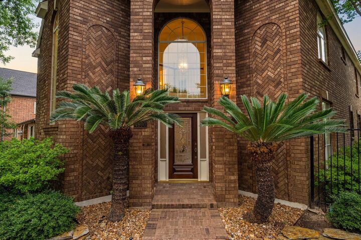 Property Photo:  4900 Cedar Street  TX 77401 