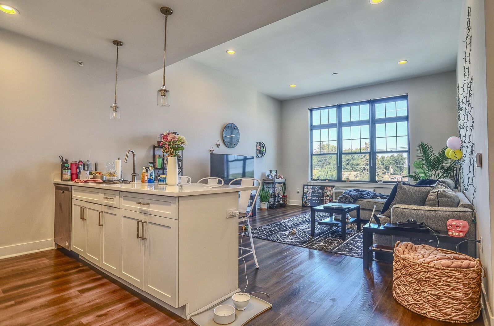 Property Photo: 110 Market St 204 NJ 07663