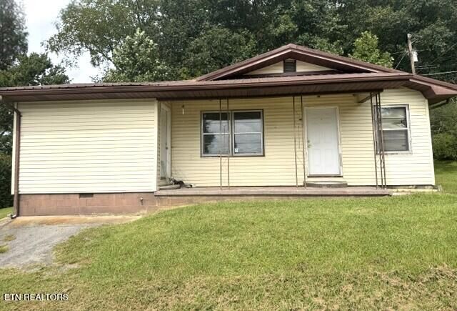 Property Photo: 165 Clarence Lane TN 37752