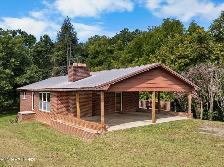 Property Photo:  385 Gardenia Rd  TN 37821 