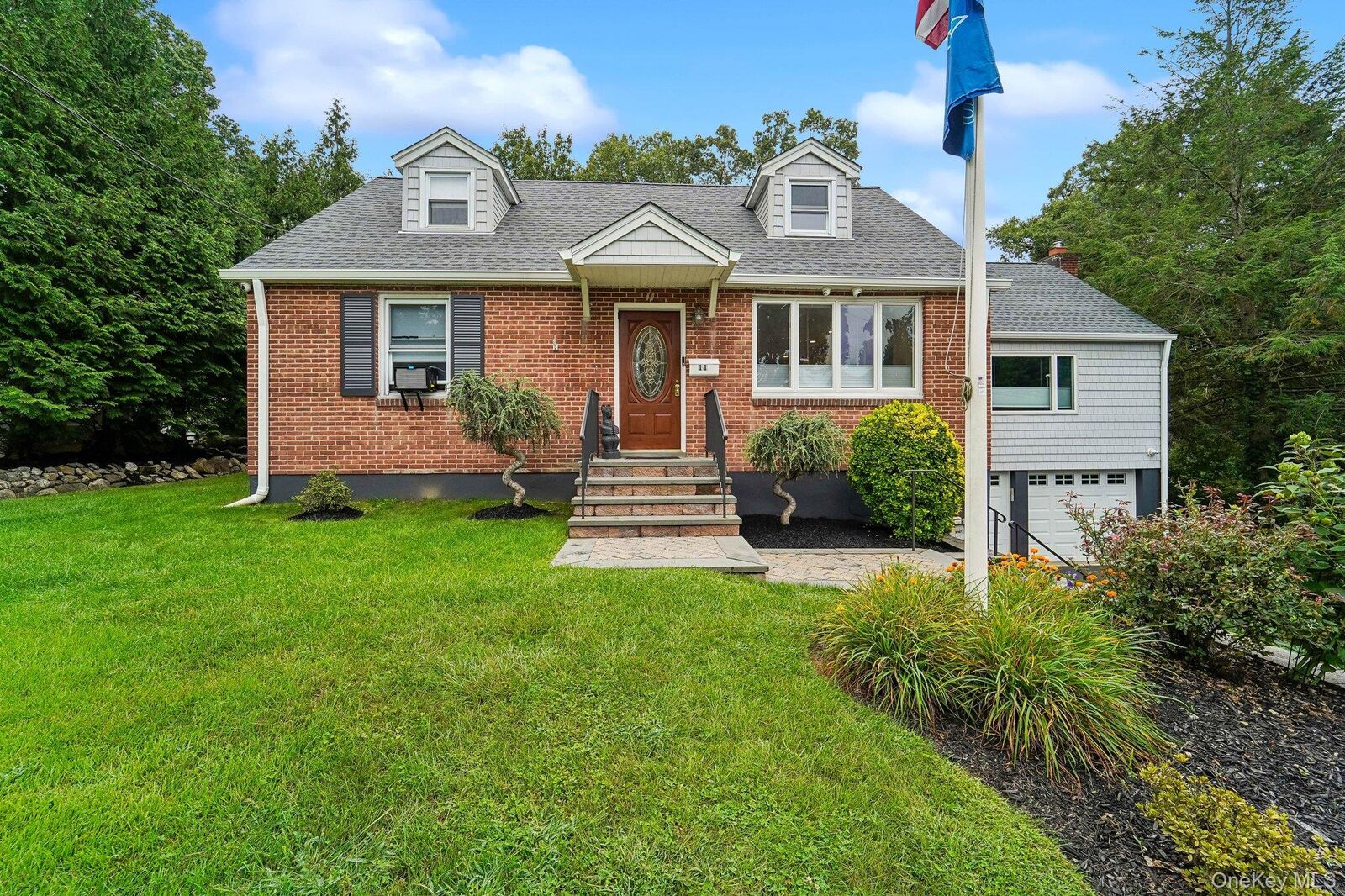 Property Photo:  11 Fairview Place  NY 10901 