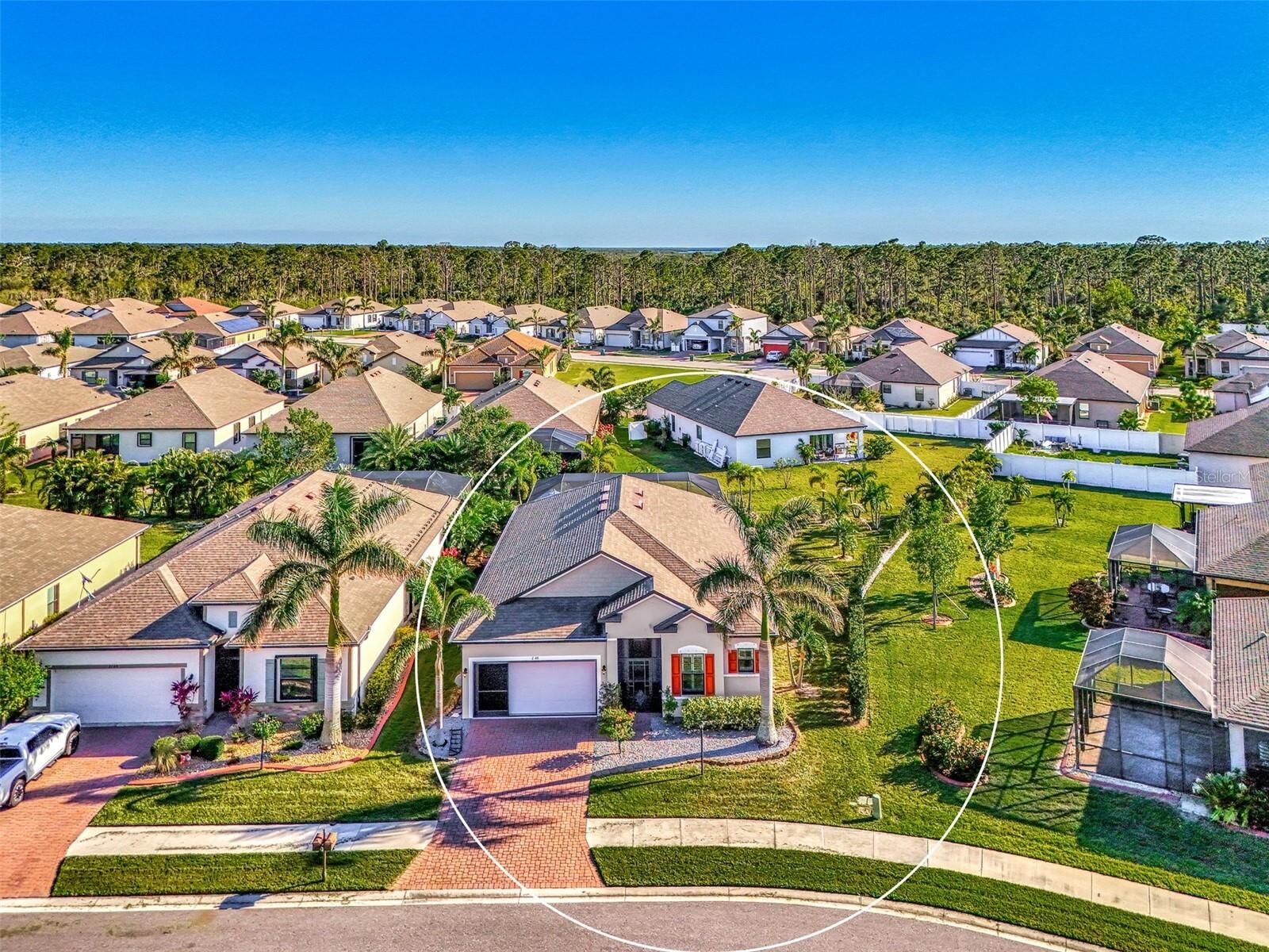 Property Photo: 2148 La Palma Avenue FL 33953