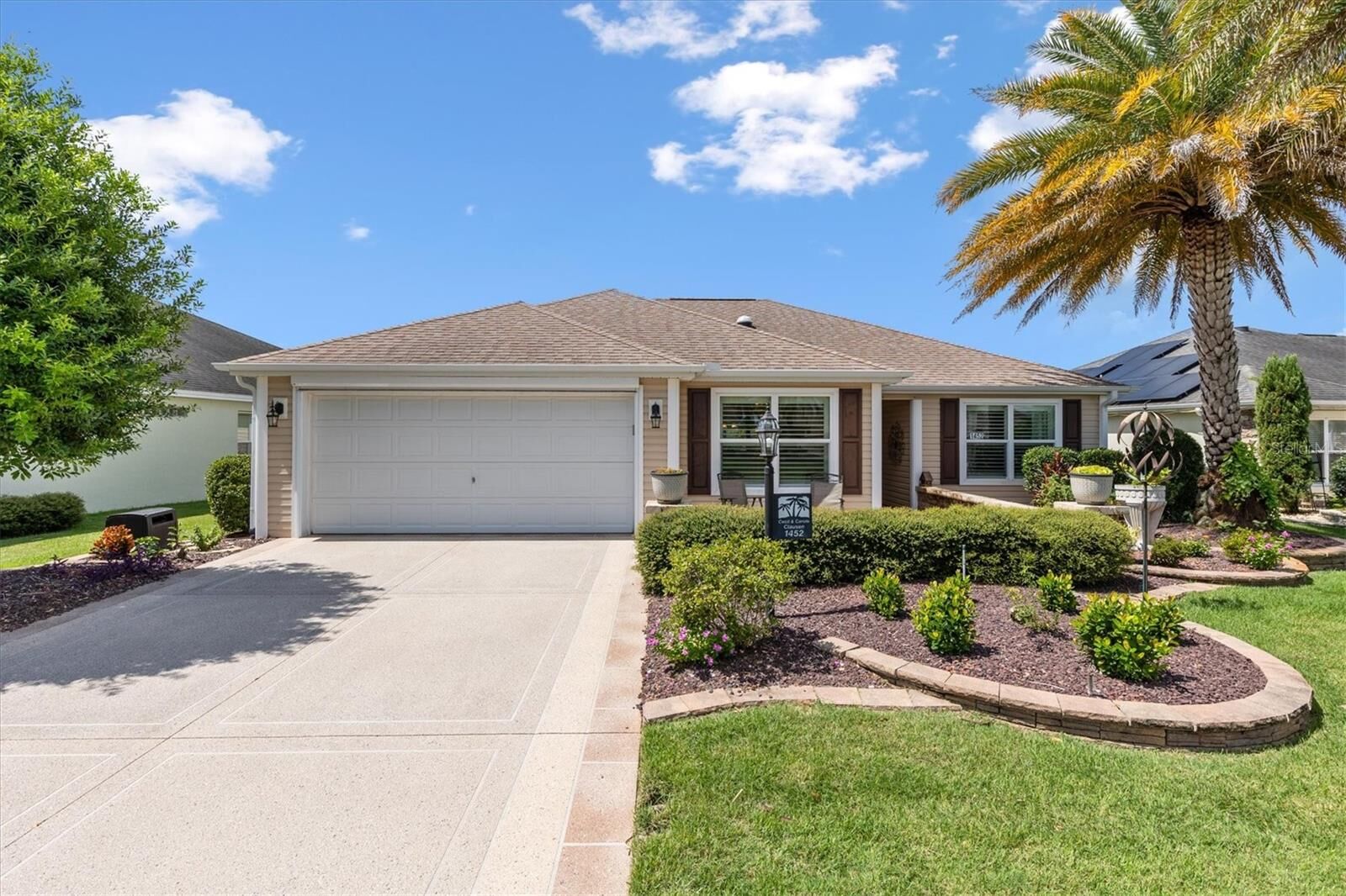 Property Photo:  1452 Olustee Place  FL 32163 