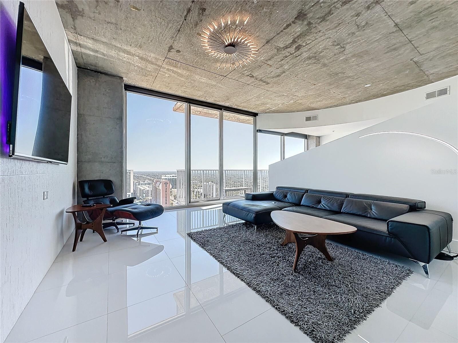 Property Photo: 155 S Court Avenue 2111 FL 32801