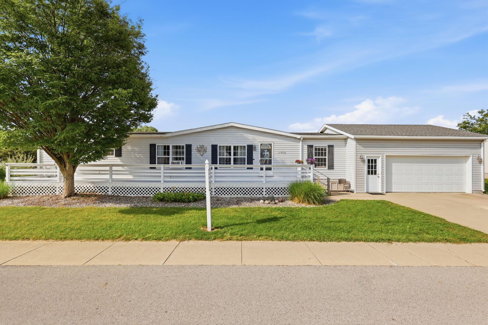 Property Photo:  11778 Waverly Hbr  MI 49424 