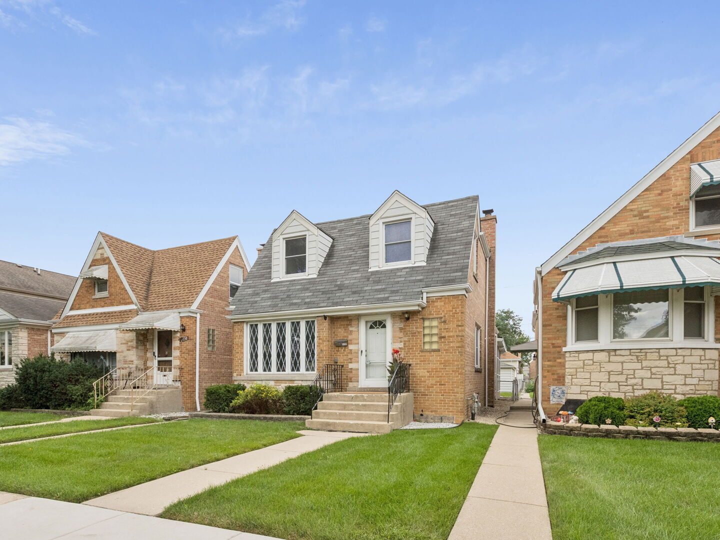 Property Photo:  3232 N Nottingham Avenue  IL 60634 