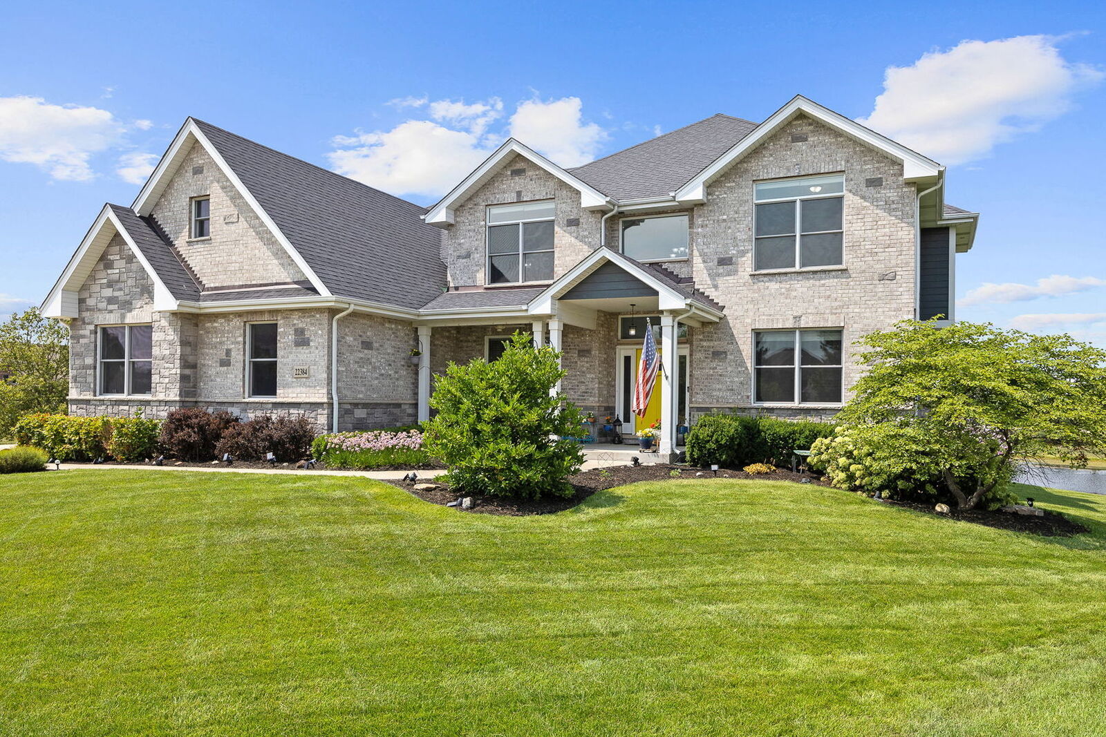 Property Photo: 22384 Mallow Drive IL 60423