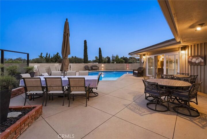 Property Photo:  2184 Arrowhead  CA 93455 