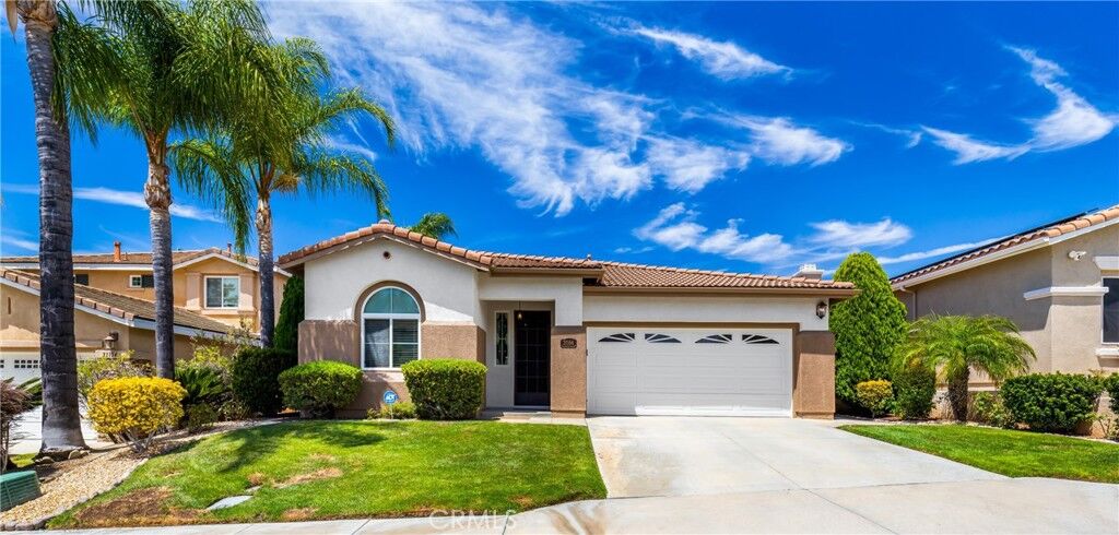 Property Photo:  31166 Sunningdale Drive  CA 92591 