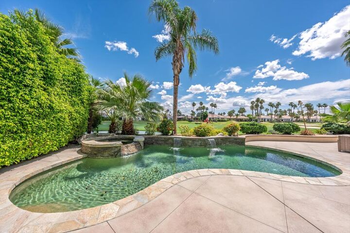 Property Photo:  56430 Muirfield Village  CA 92253 