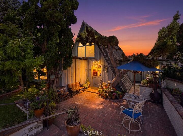 Property Photo:  215 Ocean View  CA 92663 