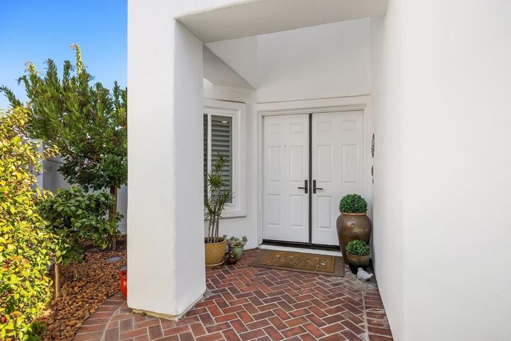Property Photo:  4994 Lamia Way  CA 92056 