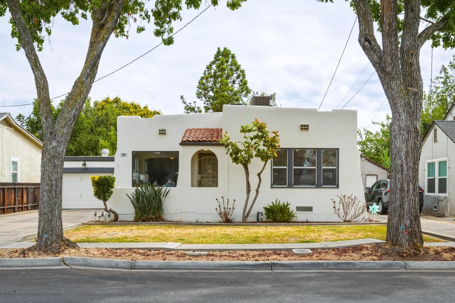 Property Photo:  328 W Lowell Avenue  CA 95376 