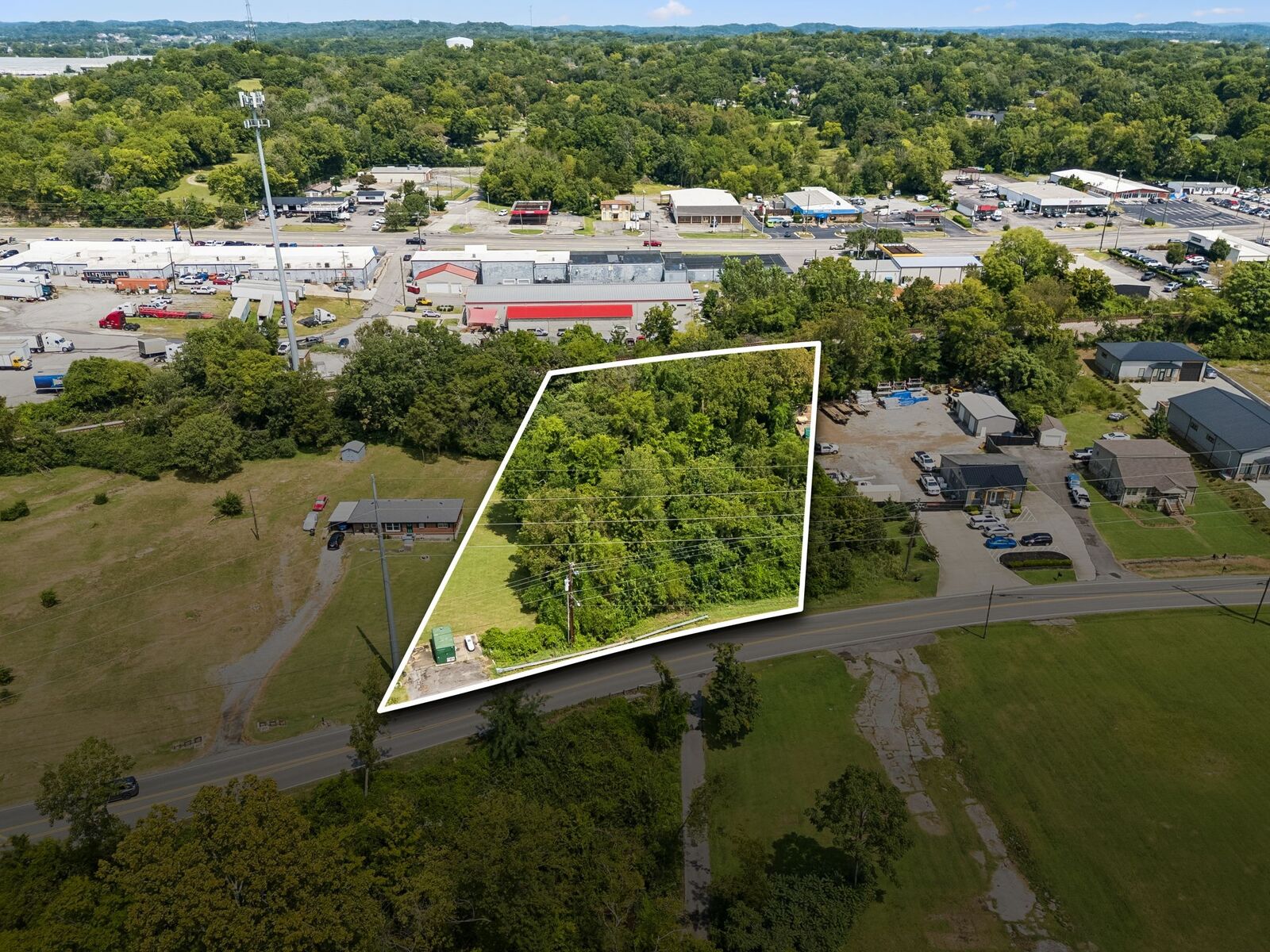 Property Photo: 274 Rockland Rd TN 37075