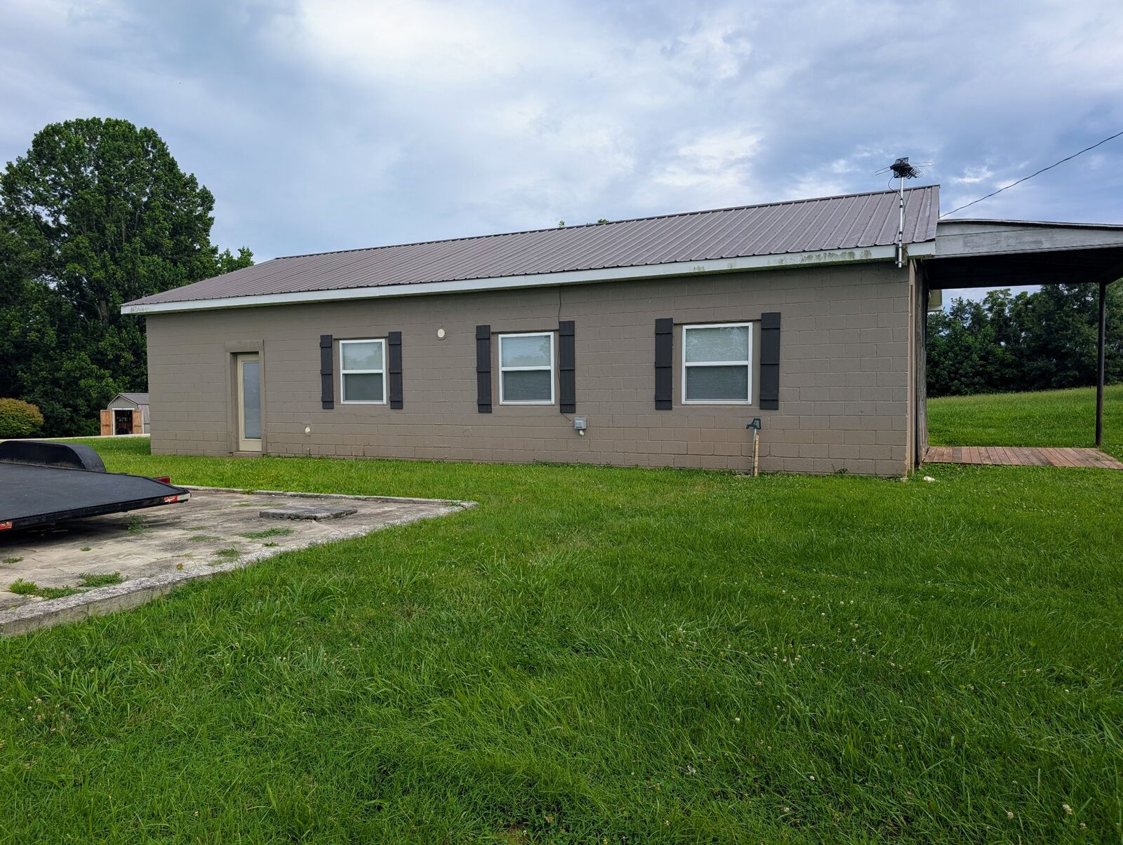 Property Photo:  649 Blair Pond Rd  TN 37398 