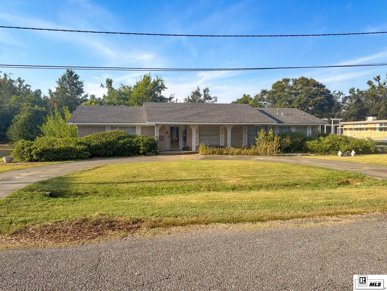 Property Photo:  102 Myrtle Street  LA 71269 