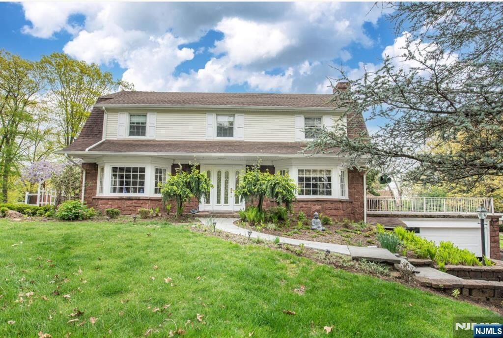 Property Photo:  839 Rifle Camp Road  NJ 07424 