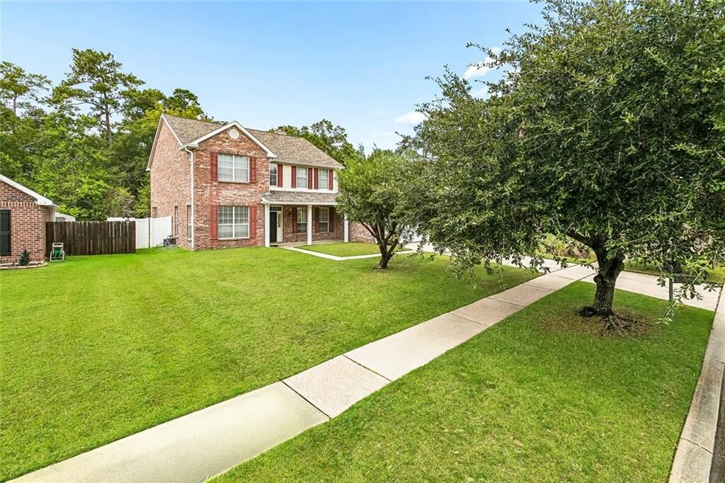 Property Photo: 1120 Lori Drive LA 70461