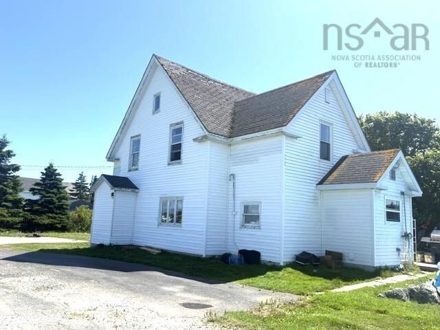 Property Photo:  52 Cecil Street  NS B0W 1P0 