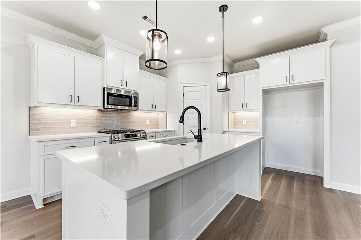 Property Photo: 1814 Bugg Street AR 72751