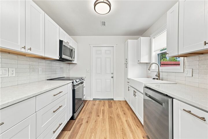 Property Photo: 2222 W Perry Road AR 72758