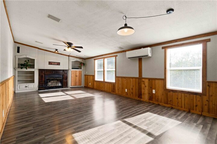 Property Photo: 16821 Hide Away Lane AR 72722