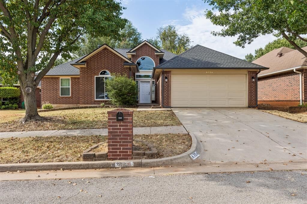 Property Photo:  6704 NW 131st Street  OK 73142 