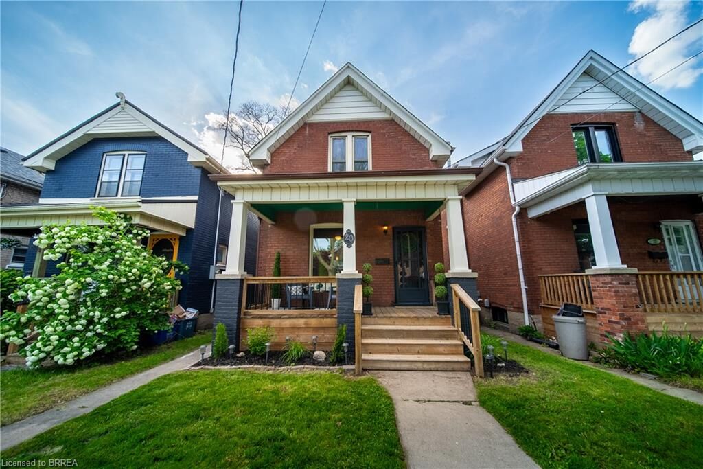 Property Photo:  20 Wells Avenue  ON N3R 4J2 