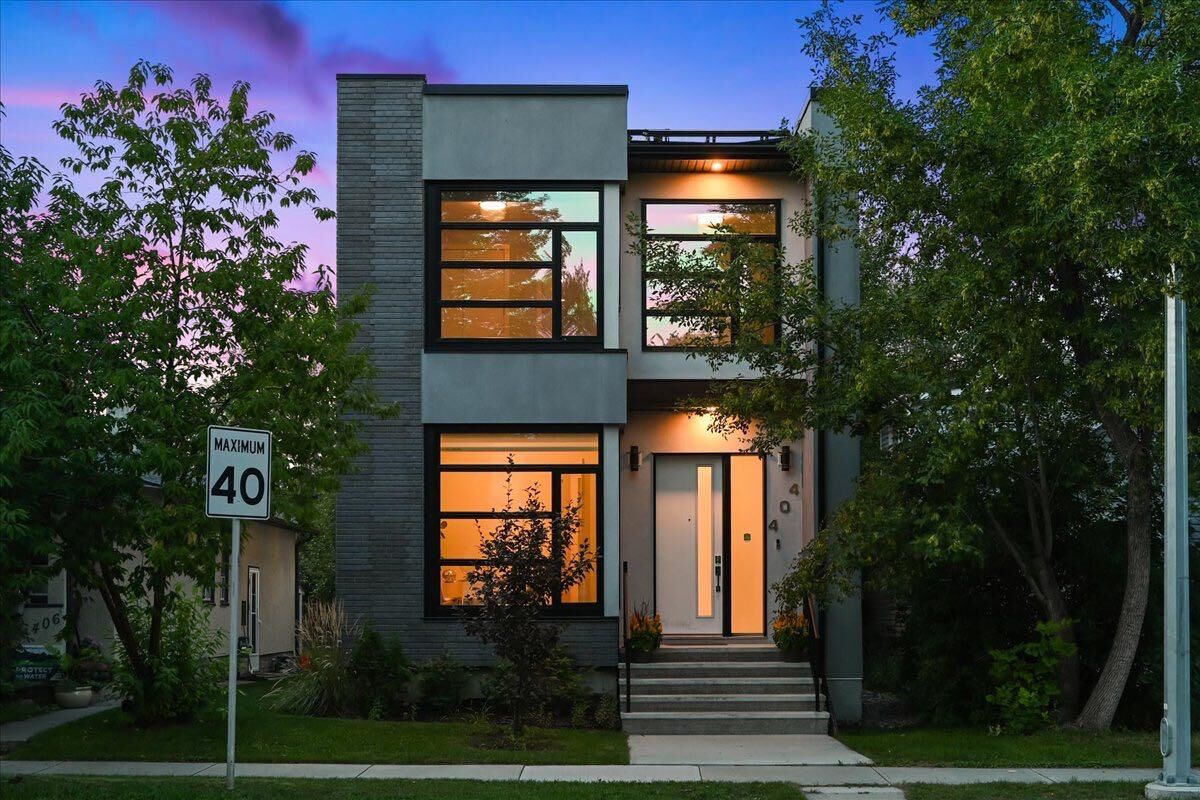 Property Photo:  404 12 Avenue NW  AB T2M 0C9 