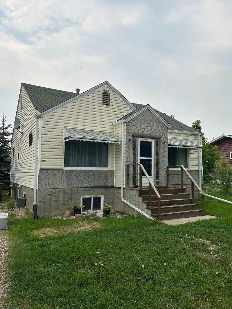 Property Photo: 4517 53 Street AB T9X 1X9