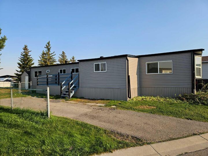 1101 84 NE 71 — photo 1