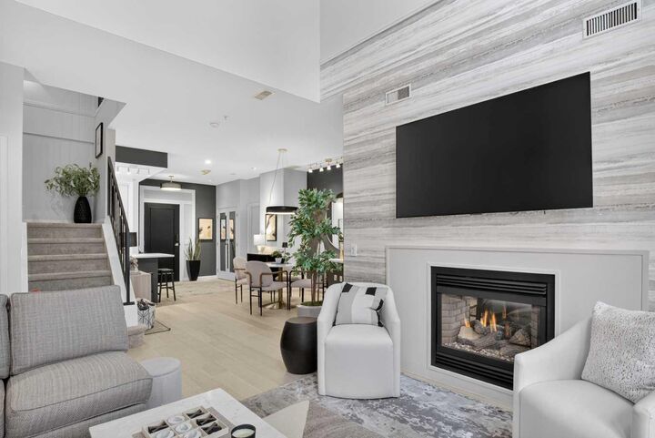 Property Photo:  638 11 Avenue SW 311  AB T2R 0E2 