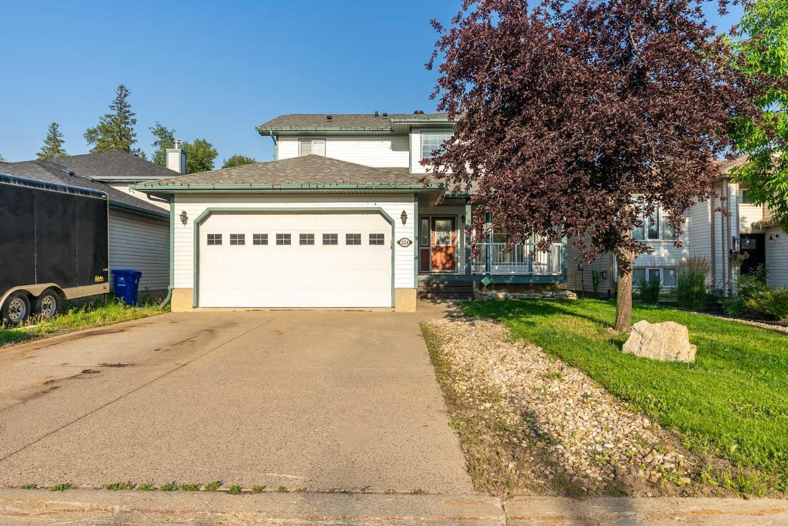 Property Photo: 224 Williams Drive AB T9K 5H2