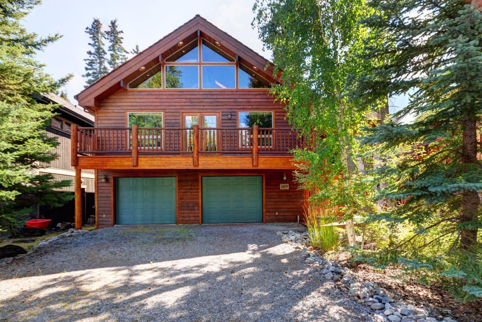 Photo de la propriété: 609 2nd Street AB T1W 2K2