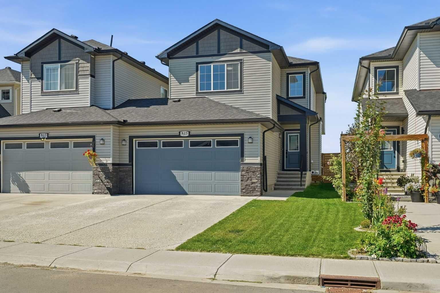 Property Photo:  825 Edgefield Street  AB T1P 0H6 