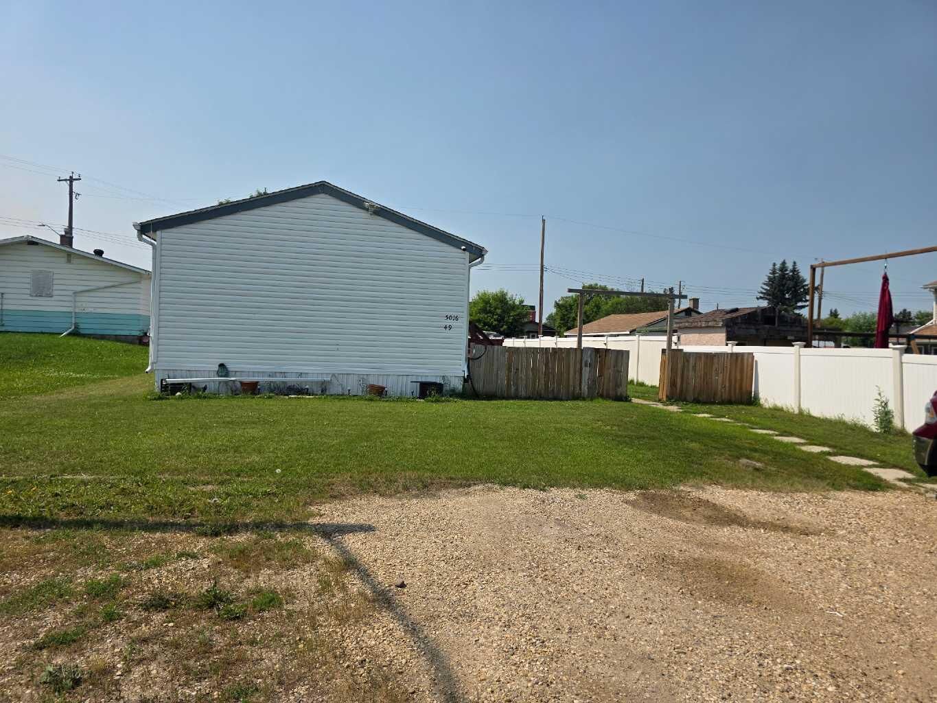 Property Photo: 49 Street 5016 AB T0C 0Y0