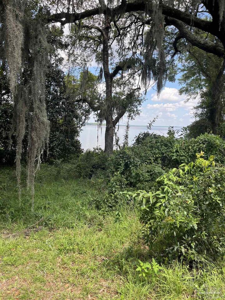 Property Photo:  12820 Lillian Hwy  FL 32506 