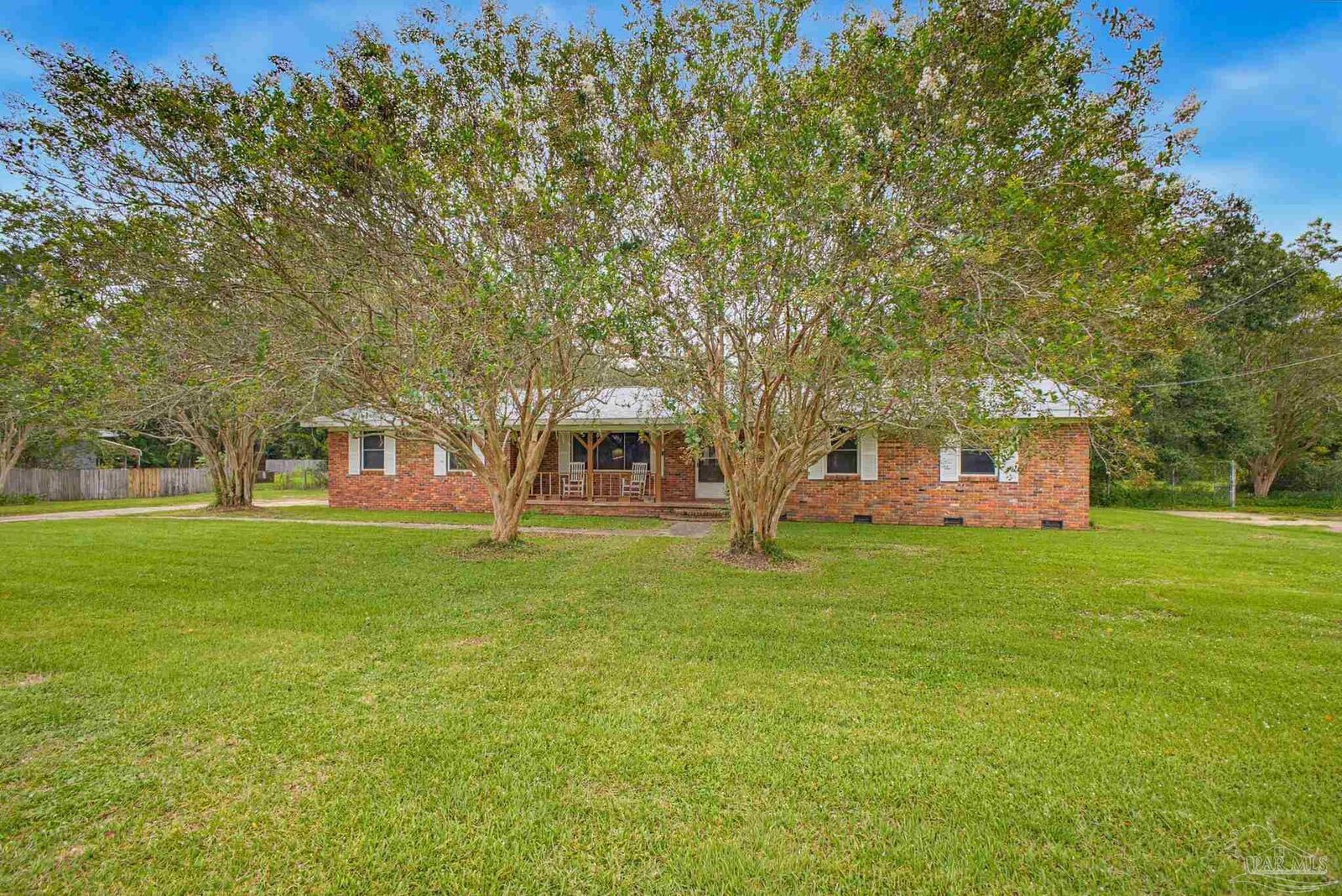 Property Photo: 5710 Perkins St FL 32526