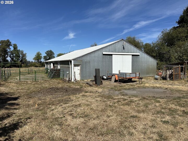 Property Photo: 5491 SE Telegraph Rd OR 97101