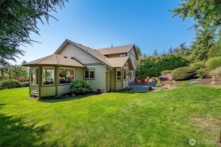 Property Photo: 2207 Teal Court WA 98229
