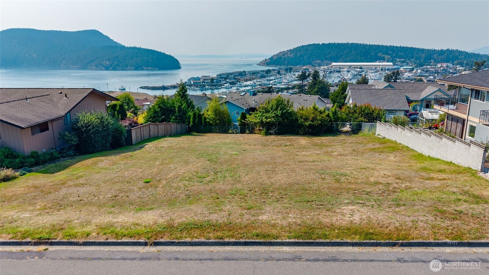 Property Photo:  4909  Heather Drive  WA 98221 