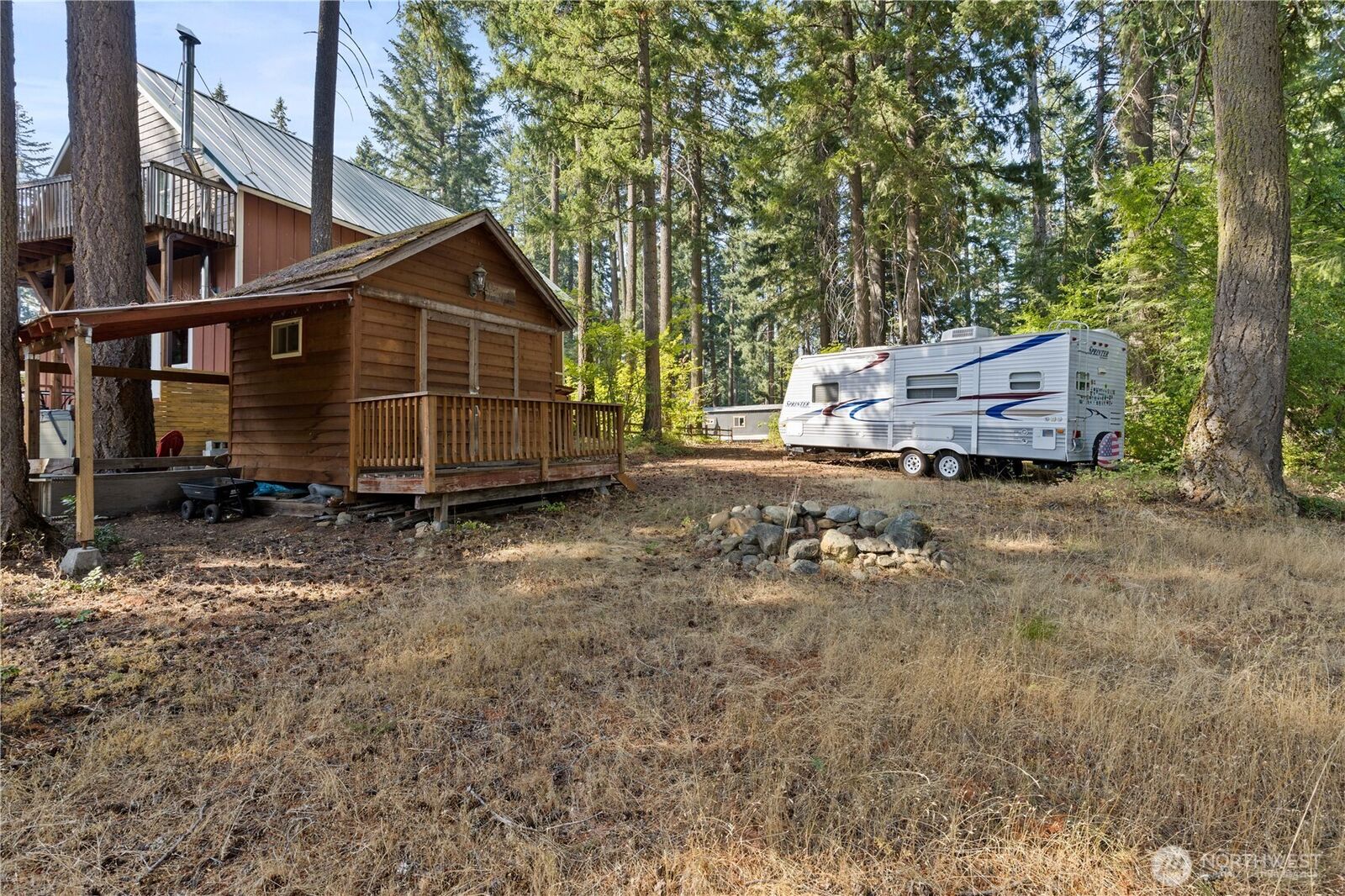 Property Photo:  1201  Oakmont Dr  WA 98922 