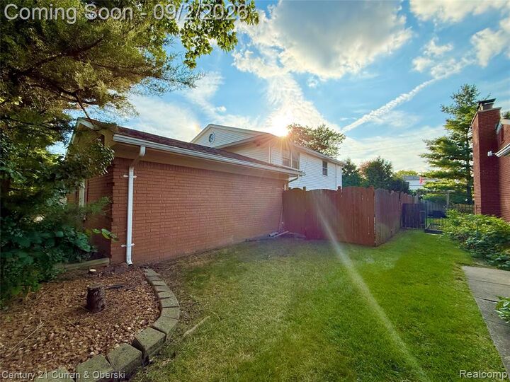 Property Photo:  4580 Parkside Boulevard  MI 48101 