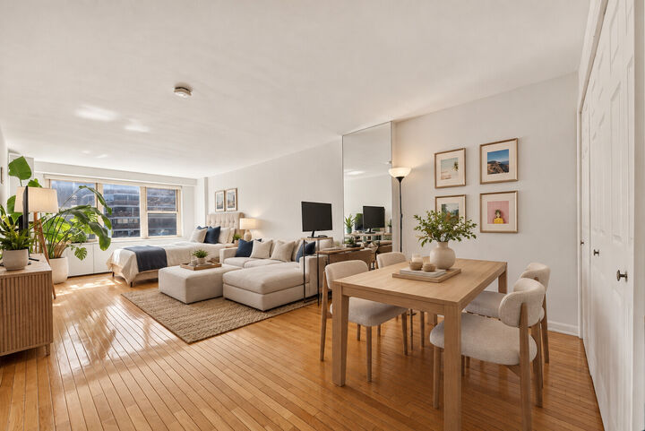 Property Photo:  305 E 24th Street 14K  NY 10010 