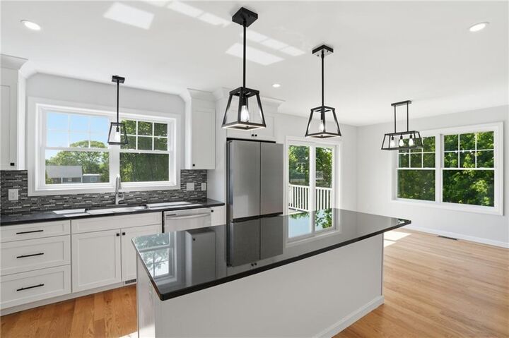 Property Photo:  7 Teresa Ann Crossing 7  RI 02893 