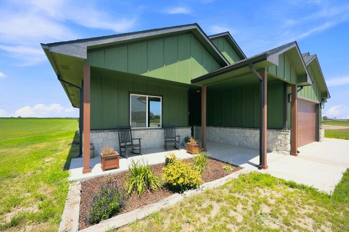 Property Photo:  16356 NE 4th  KS 67025 