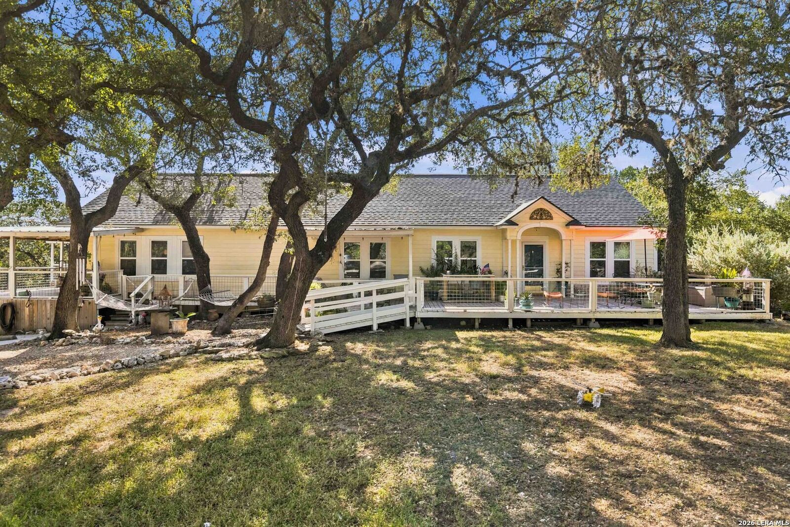 Property Photo:  362 Black Oak Dr  TX 78133 
