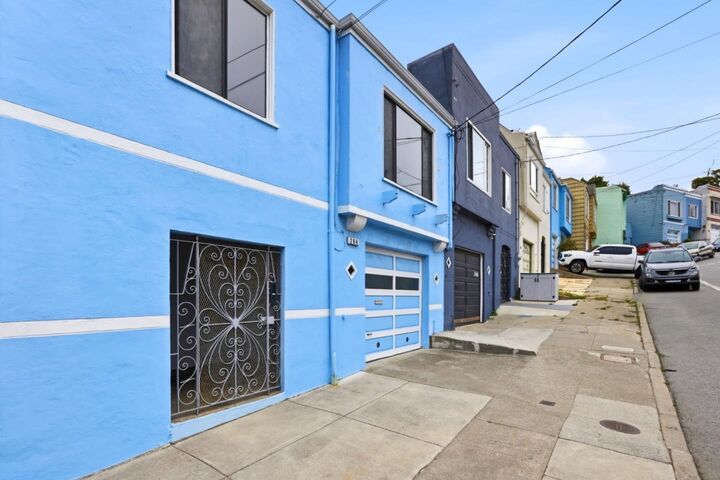 Property Photo: 264 Parque Drive CA 94134