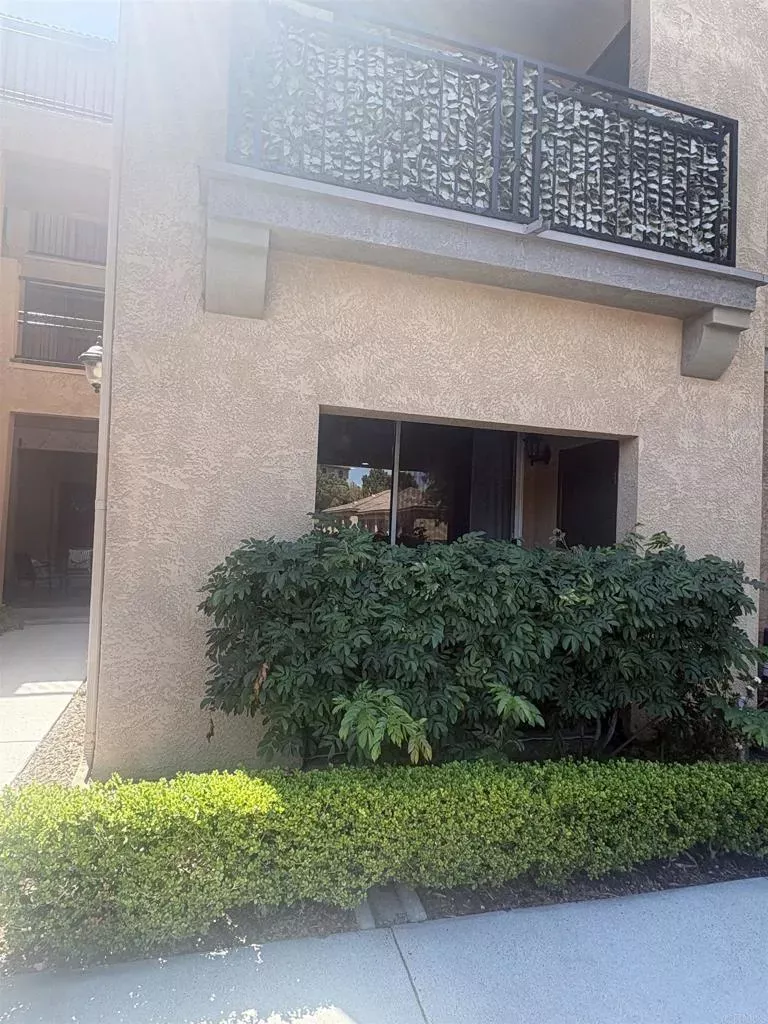 Property Photo:  3845 Elijah Ct 613  CA 92130 